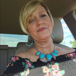 Meet your Posher, Lynn